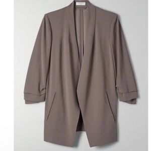 Aritzia Babaton Power Hip Blazer in Stone Taupe Size 4